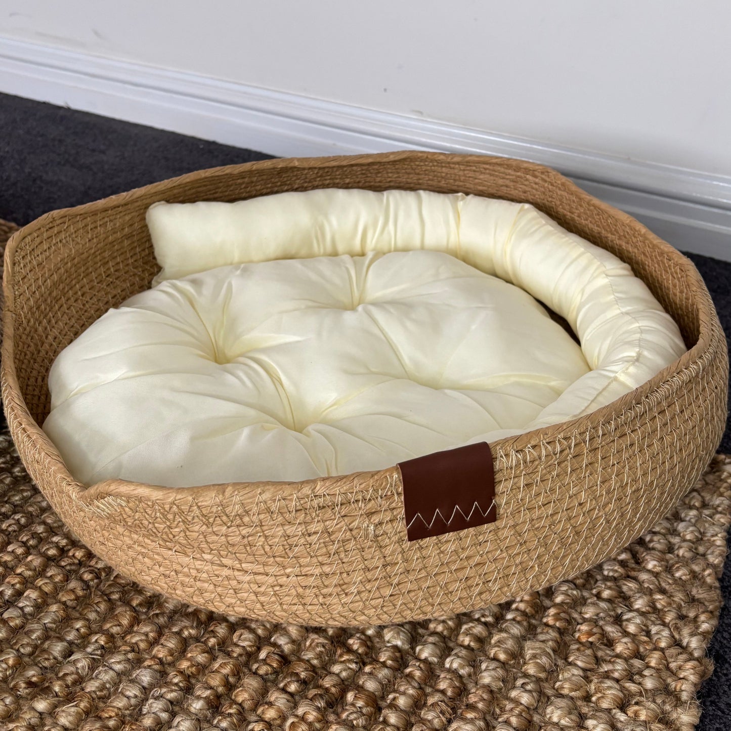 Willow Nest – Handmade Natural Cradle for Pets