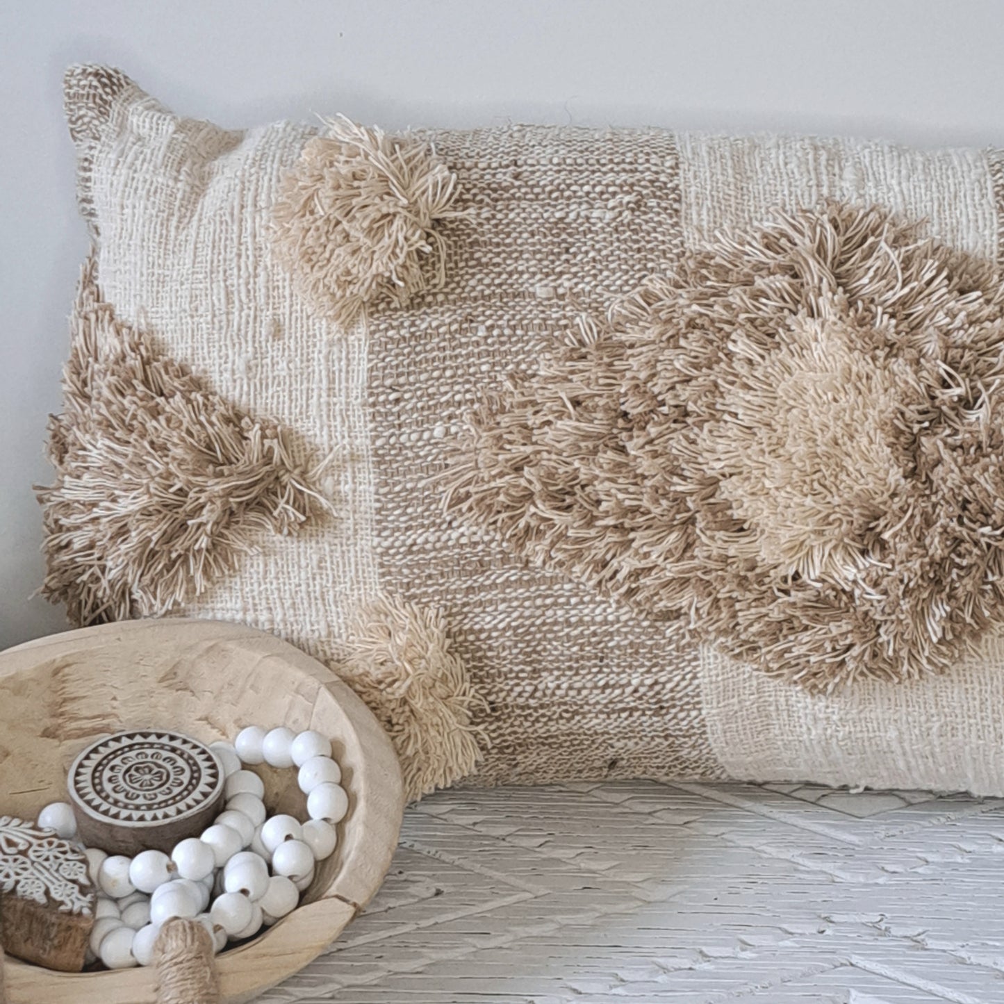 Amaya XL Lumbar Cushion