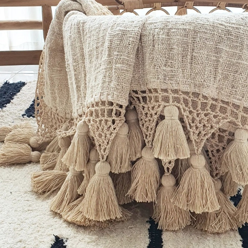 Tassel throw outlet