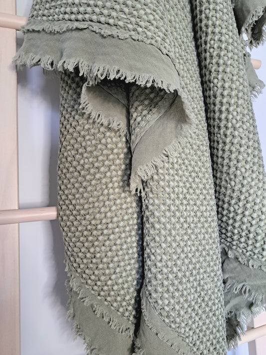 Stone-Washed Waffle Throw - Pistachio